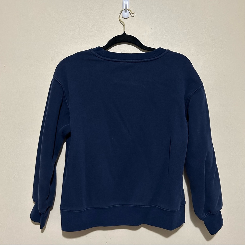Fabletic’s Crew Neck - Picture 2 of 2